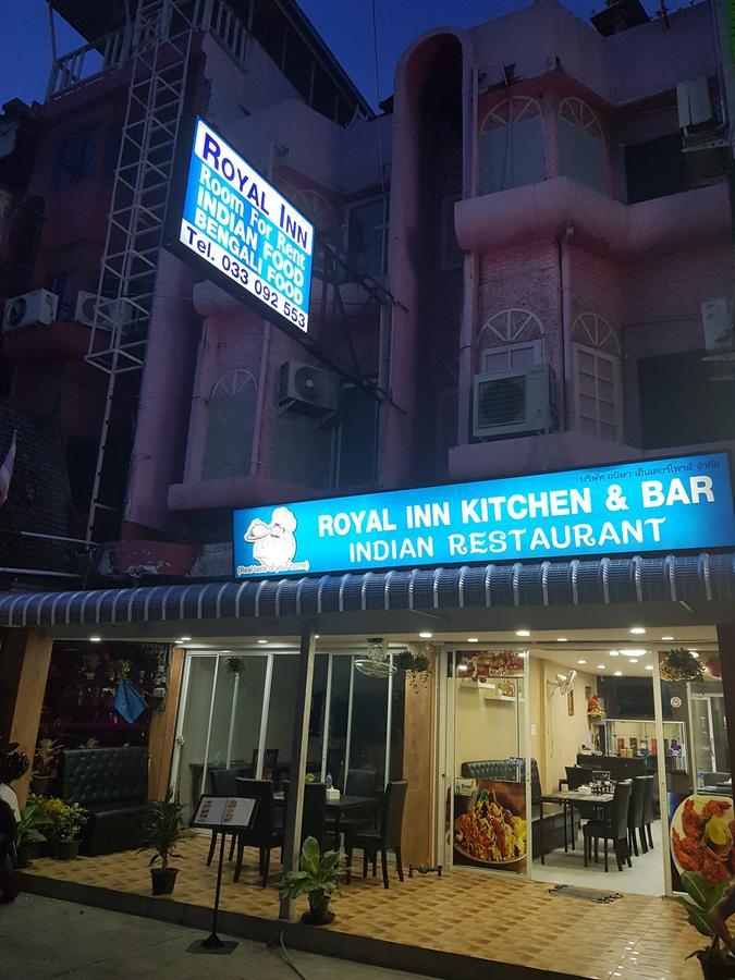 Royal Inn Kitchen And Bar Pattaya Bagian luar foto